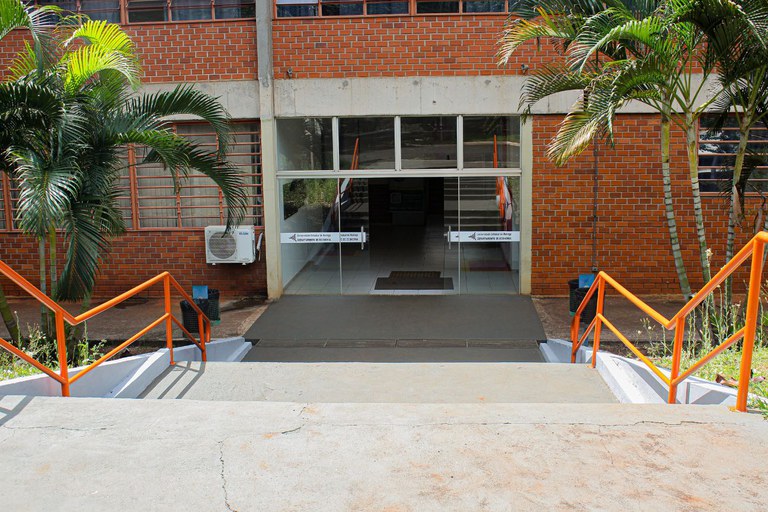 Entrada do Bloco C34